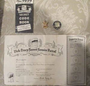 1939 DICK TRACY SECRET SERVICE PATROL CERTIFICATE, CODE BOOK, 2 MEMBER PINS -MNT - Bild 1 von 2