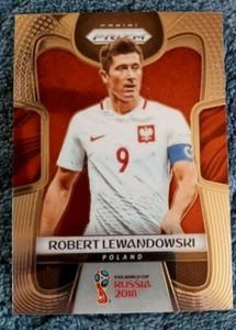 ROBERT LEWANDOWSKI 2018 PRIZM WORLD CUP CALCIO #146 COME NUOVO - Foto 1 di 2