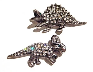 CRYSTAL DINOSAUR BROOCH Protoceratops Dimetrodon Spinosaurus rhinestone pin 4Y - Picture 1 of 7
