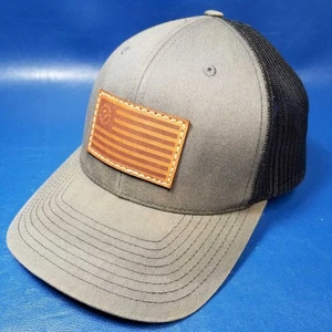 Gray Snapback Trucker Cap with Mesh Back and Brown Leather 13 Star American Flag - Picture 1 of 9