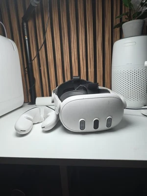 Meta Quest 3  - Image 1 of 4