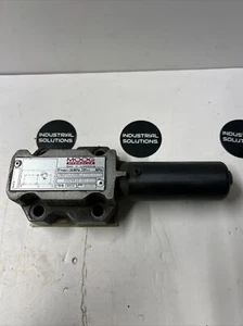 MOOG ZDBDP06A4008E (XDB10640-001-21) HPN210928 Hydraulic Valve NEW - Picture 1 of 2