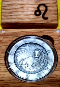 1 oz LEO Ultra High Relief Zodiac .999 Pure Silver Round in Display Box ! - Picture 1 of 7