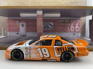 Action Mike Skinner /1500 Yellow Freight 1999 Chevrolet Chevy Monte Carlo NASCAR