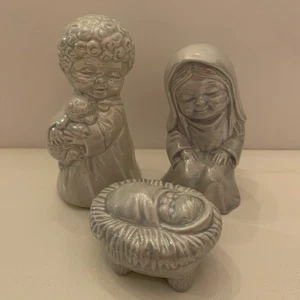 Vintage Keramik mit blau irisierender Glasur Krippe Set entzückende Urlaubsdeko - Bild 1 von 10