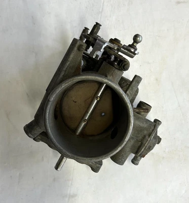 Carcasa del acelerador del motor BMW E12 528I E24 633CSI M30 2,8 L OEM USADA, PARA REPUESTOS. Foto 1 de 4