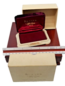 Nostalgisches 50er Jahre Fifth Avenue antikes Bulova Samt Uhrengehäuse mit orig Box - Bild 1 von 9