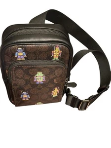 NWT Cosmic Coach CW317 Racer Sling Pack in Signature Canvas with Robot Print NEW - Picture 1 of 9