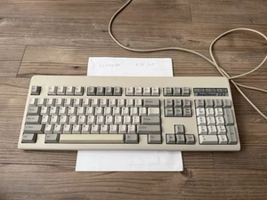 Realforce 101 (ML0110) Topre Keyboard - Picture 1 of 3