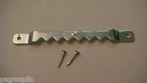 100 grandi appendiabiti da 3" AMS a denti segati 200 chiodi da 1/2" di ART DISPLAY SYSTEMS - Foto 1 di 1