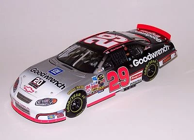 Kevin Harvick #29 Goodwrench/Daytona Special 05 Monte Carlo Elite 1:24 - Image 1 of 4