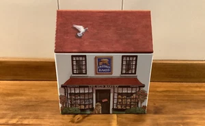 Dana Kubick Tin House The Old Bakery Shop England - Picture 1 of 5