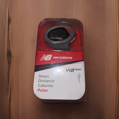 Monitor de pulso y calorías de distancia New Balance Via Heart Life Steps 50025NB Foto 1 de 3