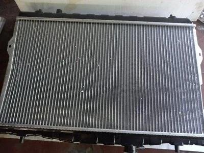 Radiador Spectra Premium CU2387 para Dodge Ram 1500 02-06 Foto 1 de 4