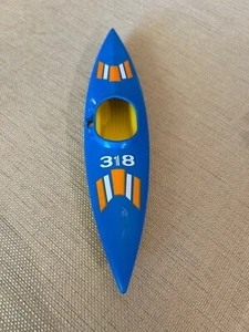 Vintage Fisher Price - Adventure People Whitewater Blue Kayak #318 - 1977 senza pagaia - Foto 1 di 6