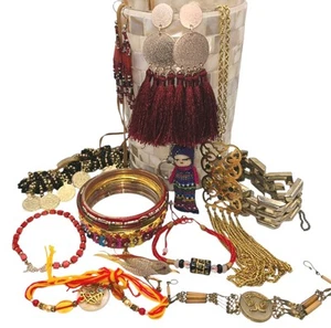 Vintage & Now Jewellery LOT Mixed Red, Gold Tone Bundle Antique Brooch And More! - Bild 1 von 24