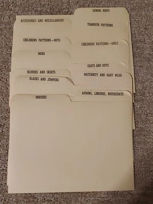 Divisores de caja de archivos con patrón de costura Dritz Foto 1 de 4