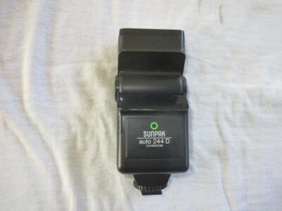 🔥 SUNPAK Thyristor auto 244D Camera Flash attachment - Image 1 of 4