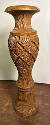 Candelabro vintage de 20” de alto tallado a mano pedestal de madera convertido en rústico “exótico” Foto 1 de 4