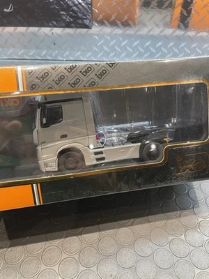 IXO 1/43 Mercedes Actros - Image 1 of 3
