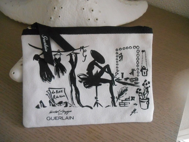  Pochette  maquillage /LA PETITE ROBE NOIRE   Guerlain / Neuve - Photo 1/4