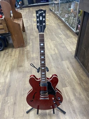 Gibson ES-335 2020 semi hueca años sesenta brillante cereza PPSDM 354904 Foto 1 de 4