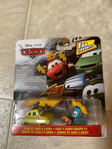 DISNEY PIXAR CARS BRAND NEW TEAM 95 LUIGI & GUIDO FAN FAVORITES 2020 - Picture 1 of 1