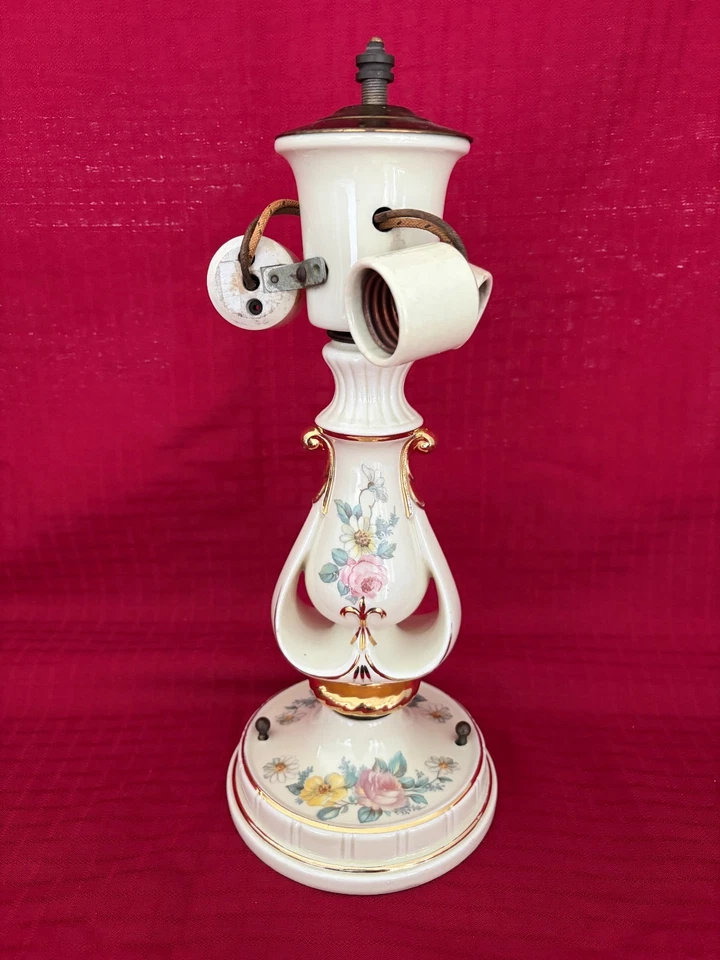 Harmony House Porcelain 3 Light Ceiling Light fixture Victorian **GORGEOUS** A++ - Image 1 of 4