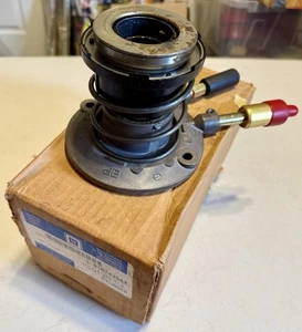 NOS OEM Genuine GM 1990-2002 Chevrolet Pontiac GMC Manual Clutch Slave Cylinder - Picture 1 of 13