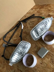 TOYOTA Genuine Estima Hybrid AHR10W fog lamp with bulbs Left & Right set - Picture 1 of 8