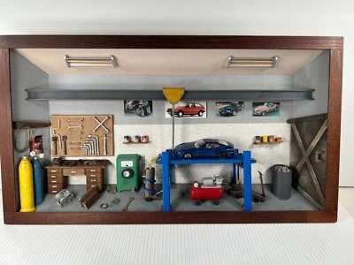 Road Art 3D Shadow Box Diorama Speed-Shop Garaje Ferrari 456 GT Exquisito Detalle Foto 1 de 4