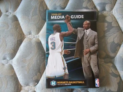 New Orleans Oklahoma City Hornets 2006-07 guía de medios anuario Chris Paul 2007 Foto 1 de 4