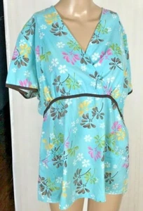 SB Women's Scrub Top L Blue Floral Two Pockets on Front Elastic Back Waist - Picture 1 of 3