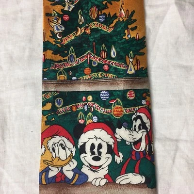 Corbata para el Cuello Disney Atlas Diseño Seda Árbol de Navidad Mickey Mouse Pato Donald Goofy  Foto 1 de 4