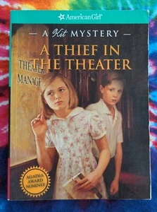 A Thief in the Theater AMERICAN GIRL KIT MYSTERY Paperback Book (2008) - Imagen 1 de 4