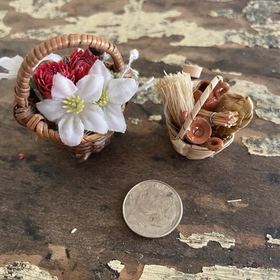 Vtg Dollhouse Miniature Gift Baskets Country Kitchen Picnic Garden Artisan- C - Image 1 of 3