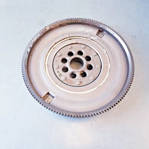 MERCEDES W177 A35 AMG 2.0i 2022-25 VOLANTE DOBLE MASA A2600800100 - Imagen 1 de 23