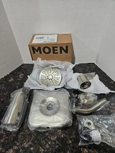 Paquete de molduras de bañera y ducha Moen Genta LX con cabezal de ducha multifunción T2473EPBN - Imagen 1 de 5