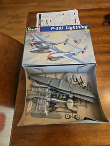 Revell P-38J Lightning 1/48 Scale Model Airplane - Picture 1 of 1