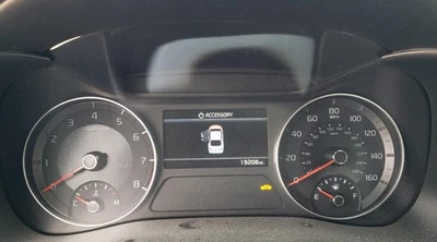 Grupo medidor velocímetro Forte OE 2022-2024 19 k millas Kia Foto 1 de 4