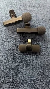MAYBESTA 2 in 1 Wireless Mini Microphone for iPhone, iPad Thunderbolt - Picture 1 of 7