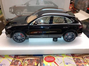 110062502 MINICHAMPS 1:18 PORSCHE MACAN TURBO 2013 BLACK MET. L.E.504 PCS NEW - Picture 1 of 24