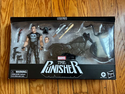 Marvel Legends The Punisher w/ Motorcycle Action Figure Cover