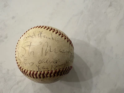Stan Musial 1964 St. Louis Cardinals World Series Champs Team Signed Baseball - Image 1 of 4