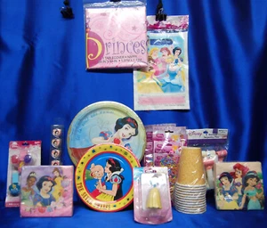 Juego de fiesta Blancanieves # 14 tazas platos servilletas mantel pulseras reventones - Imagen 1 de 7