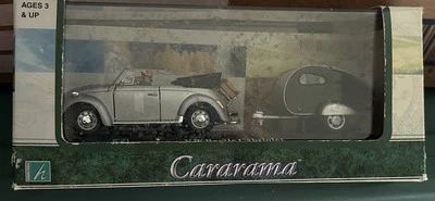 CARRO FUNDIDO A PRESIÓN CARARAMA VW ESCARABAJO DESCAPOTABLE 1:43 DE HONGWELL EN CAJA Foto 1 de 4