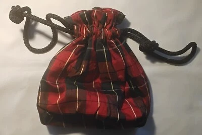 BOLSA DE NOITE VINTAGE FEMININA COM CORDÃO MEADOS DO SÉCULO 20 - Imagem 1 de 3