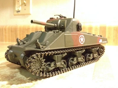Unimax Forces Valor American US M4 Sherman M4A3 Tank Roundel Star 1:32 Diecast - Image 1 of 4