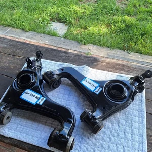 Mercedes Eclass W/T210 coppia bracci sospensione Meyle 2103307607+2103307707 - Foto 1 di 10
