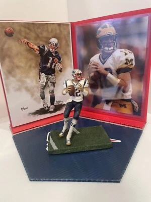 Tom Brady McFarlane New England Patriots + Exhibición de fotos de los Patriots Foto 1 de 4